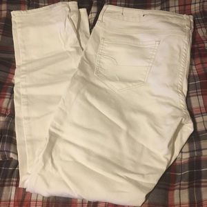 American eagle white skinny jeans